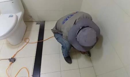清水河卫生间补漏